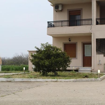 Vakis Apartments 2 Romanon 外观 照片